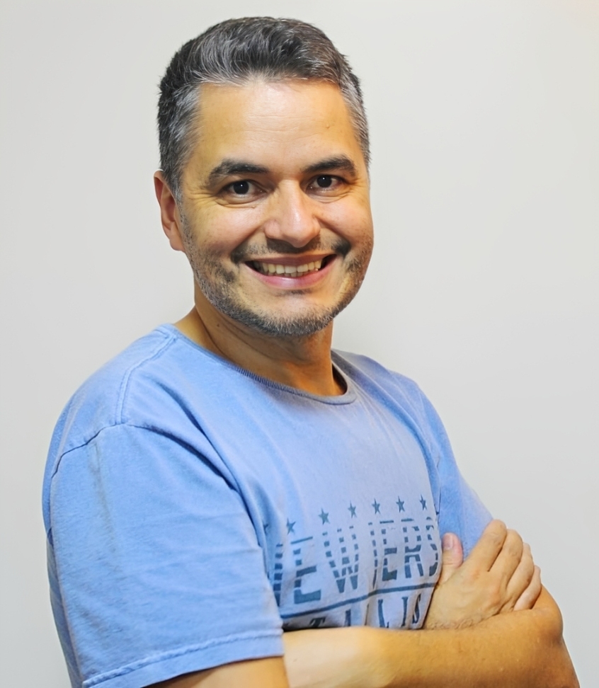 Geovane Cezar em consultório, Psicólogo Clínico